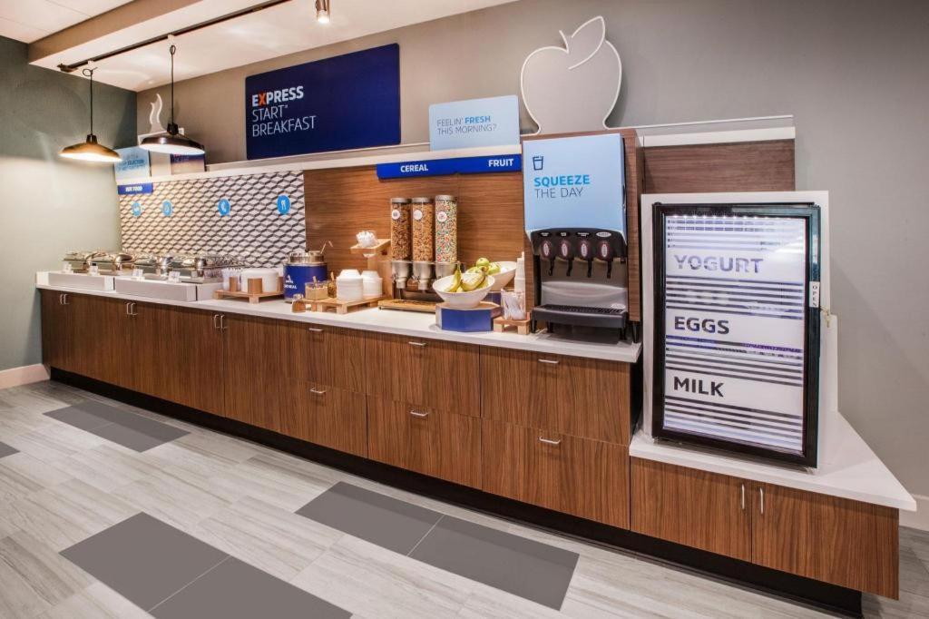 Holiday Inn Express Hotel & Suites Grand Island By Ihg Eksteriør bilde